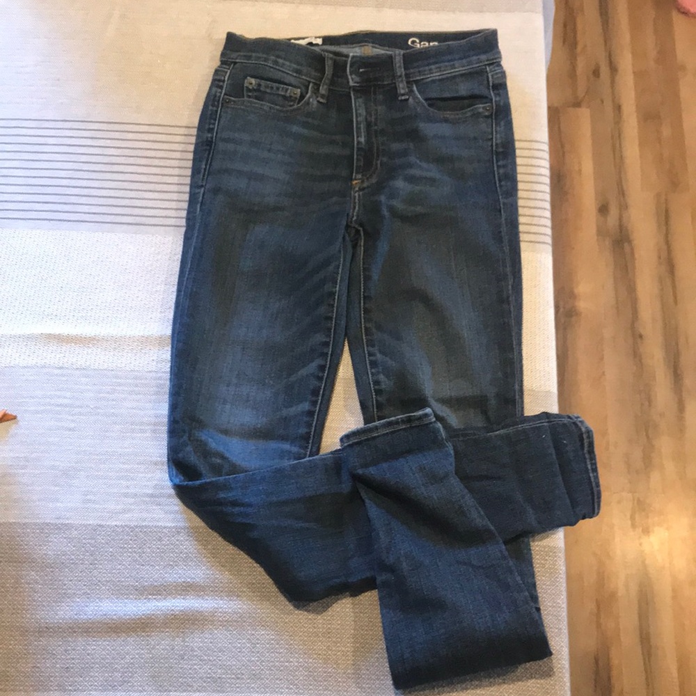 GAP skinny jeans - Picture 2 of 4
